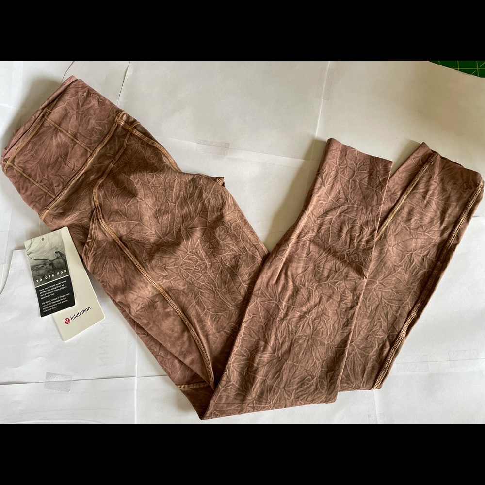 NWT- Lululemon Fast and Free HR Tight 25”